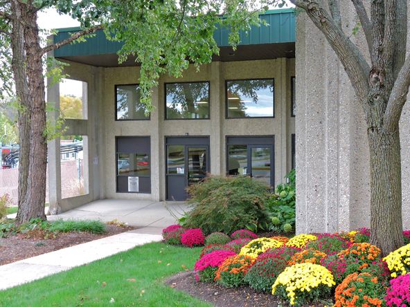 800 W 5th Ave, Naperville, IL 60563